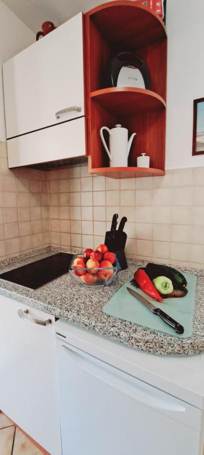 פוצ'ישצ'ה Apartments Darija & Pero מראה חיצוני תמונה