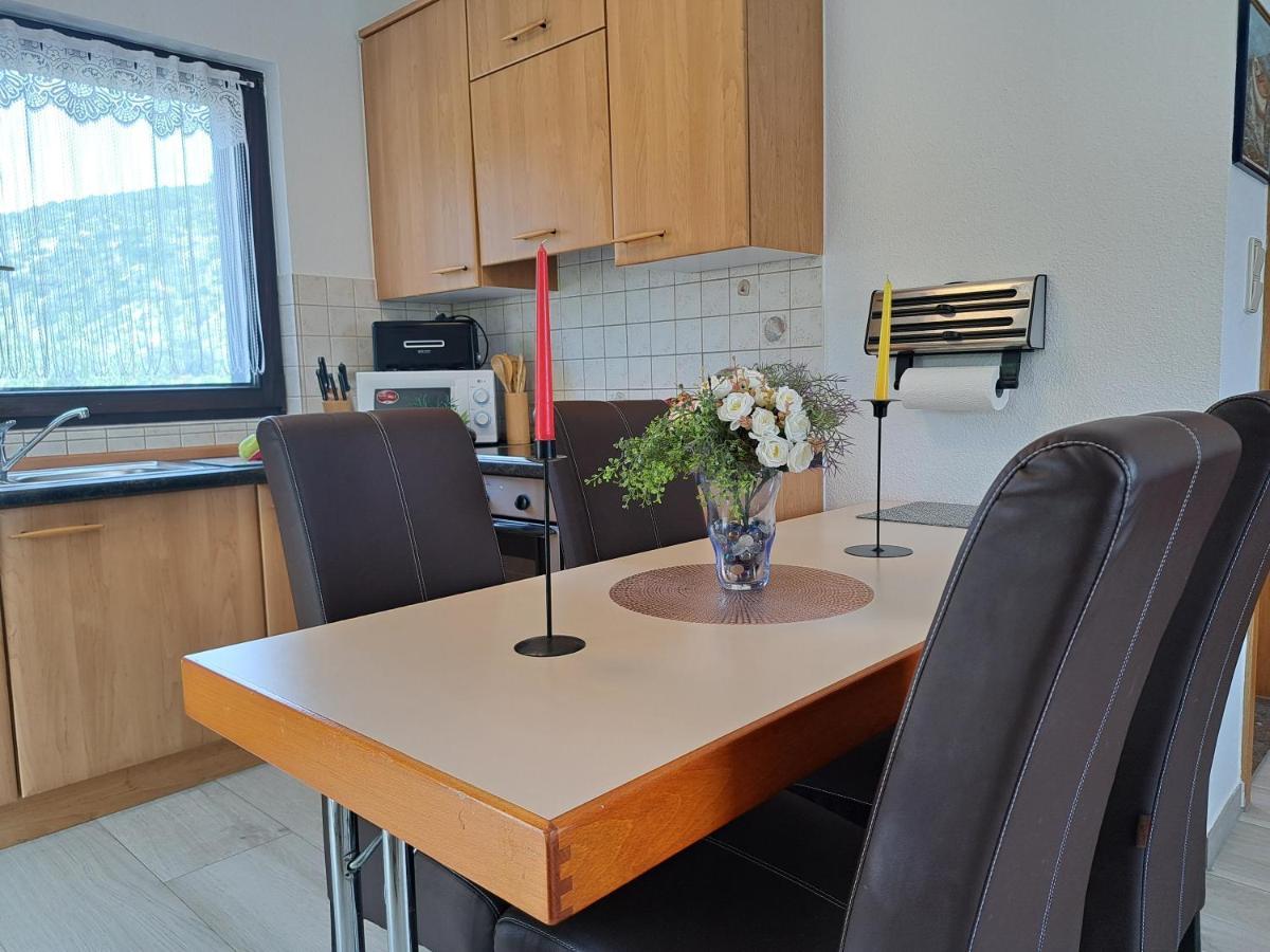 פוצ'ישצ'ה Apartments Darija & Pero מראה חיצוני תמונה
