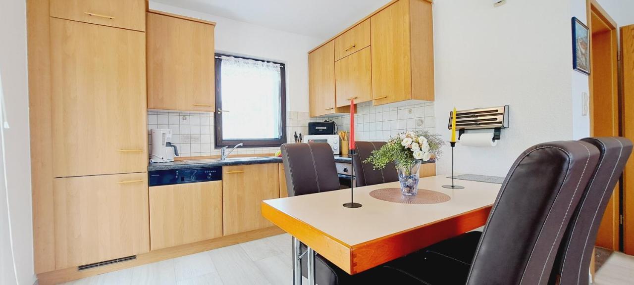 פוצ'ישצ'ה Apartments Darija & Pero מראה חיצוני תמונה