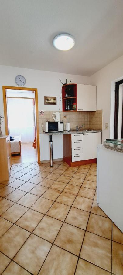 פוצ'ישצ'ה Apartments Darija & Pero מראה חיצוני תמונה