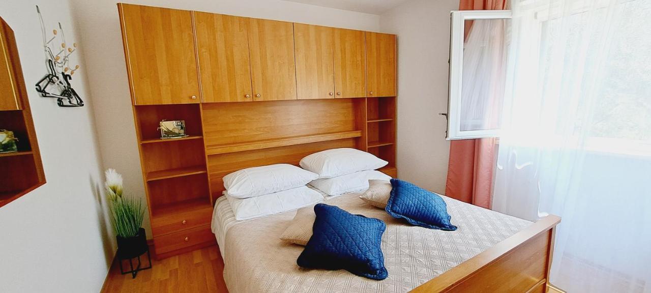 פוצ'ישצ'ה Apartments Darija & Pero מראה חיצוני תמונה