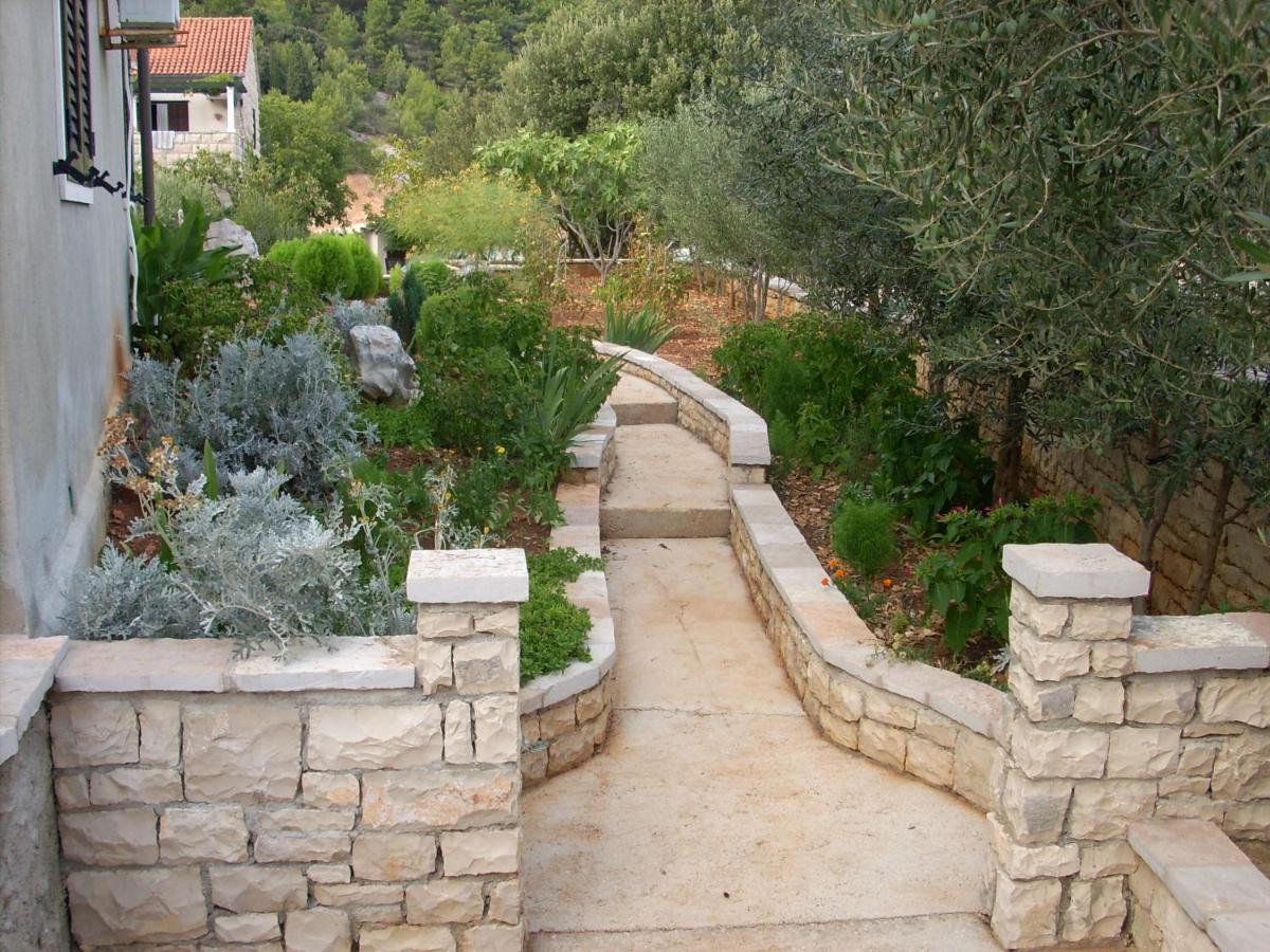 פוצ'ישצ'ה Apartments Darija & Pero מראה חיצוני תמונה
