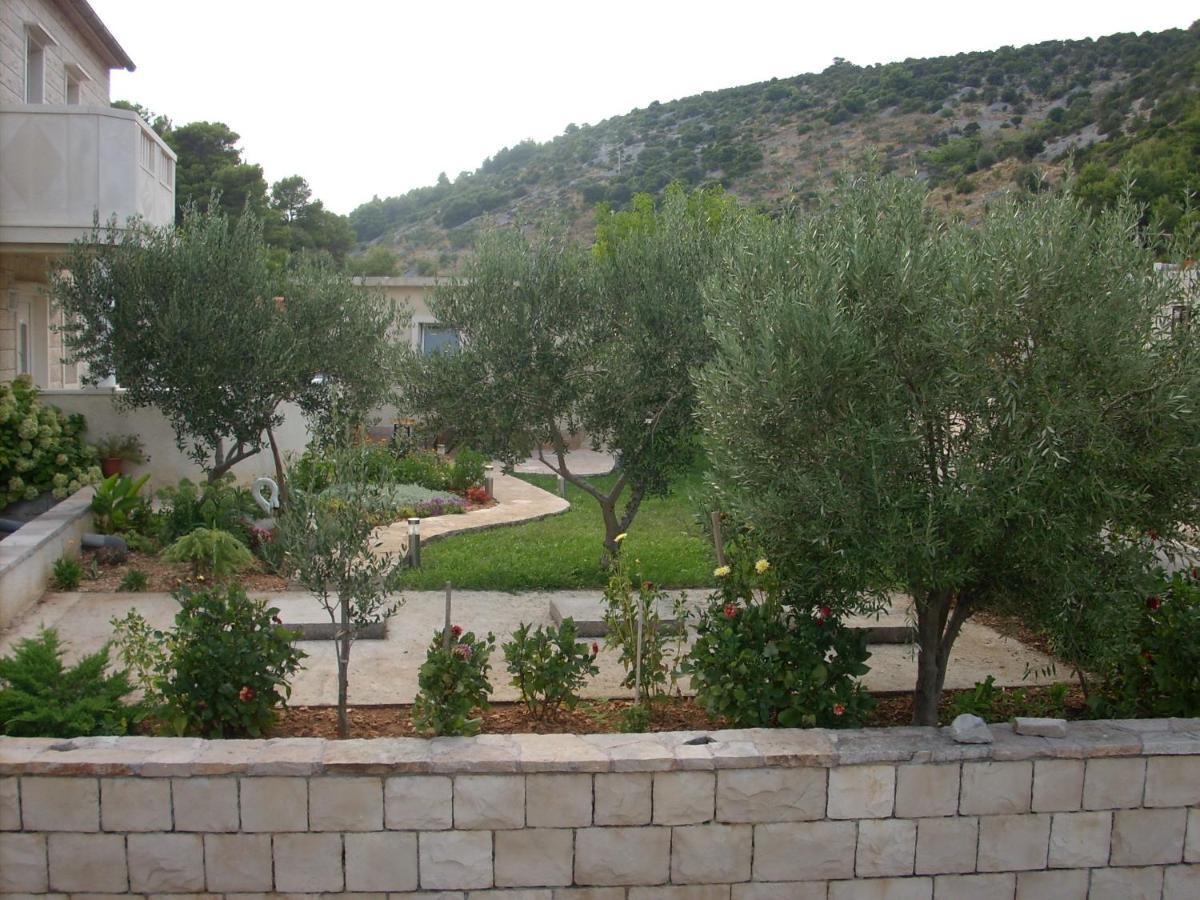 פוצ'ישצ'ה Apartments Darija & Pero מראה חיצוני תמונה